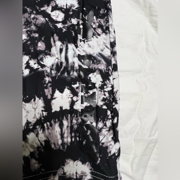 Playboy elastic bike shorts size M brand new - Picture 3 of 4